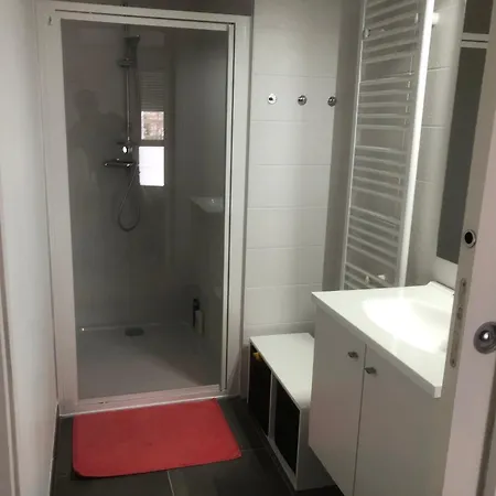 Appartement Elegant Avec Loggia & Parking Prive