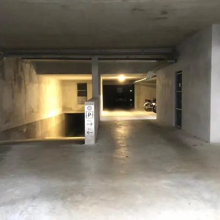 Apartment Elegant Avec Loggia & Parking Prive *